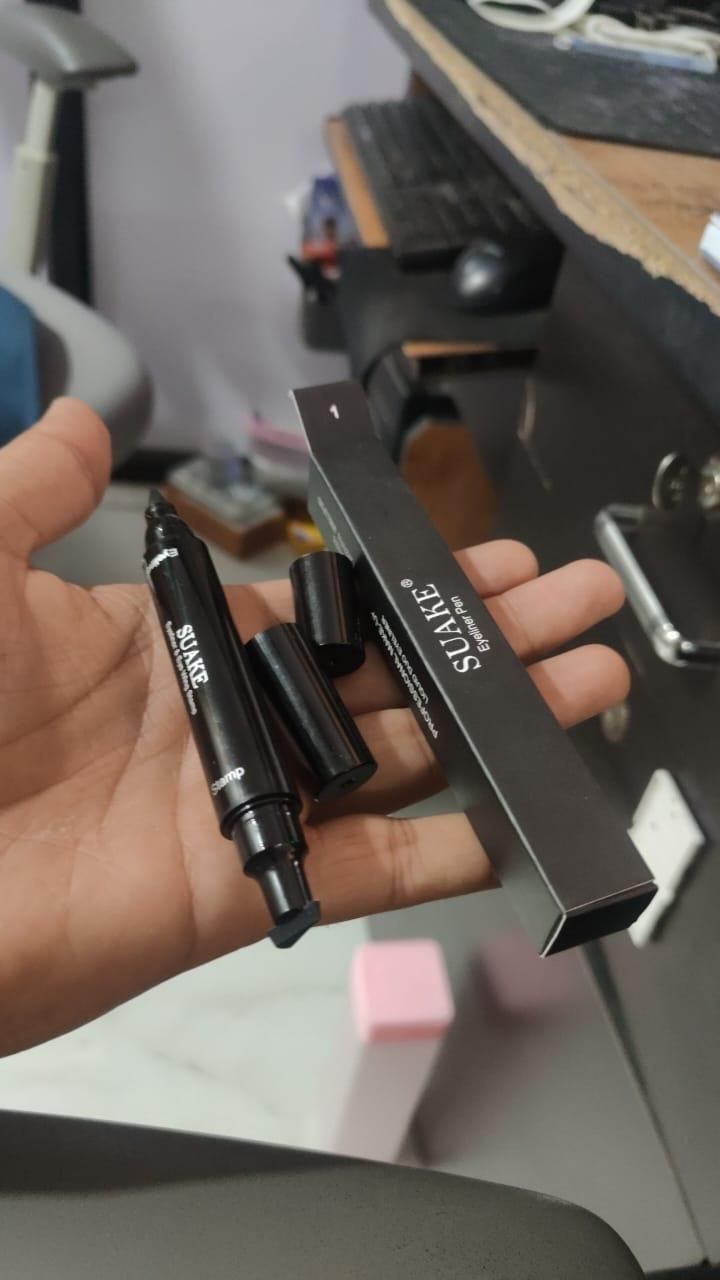 Eye Liner and Wing Stamp – 2-in-1 Precision Tool (Black | Pack of 1)